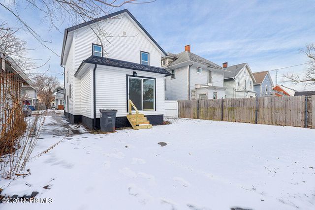 2121 Airport Highway, Toledo, OH 43609