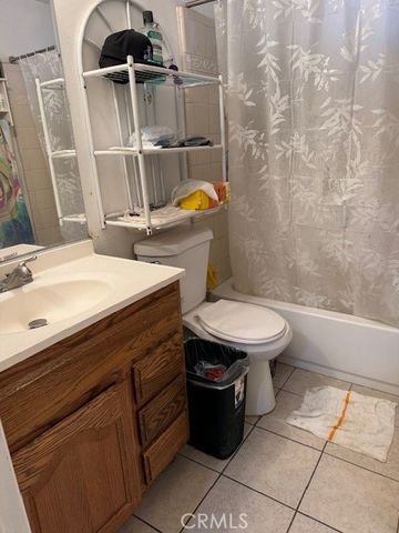 12112 Hoyt Street, Sylmar, CA 91342