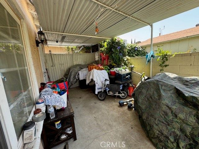 12112 Hoyt Street, Sylmar, CA 91342