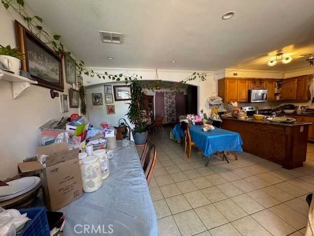 12112 Hoyt Street, Sylmar, CA 91342
