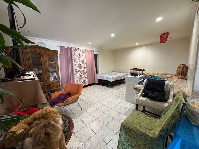 12112 Hoyt Street, Sylmar, CA 91342