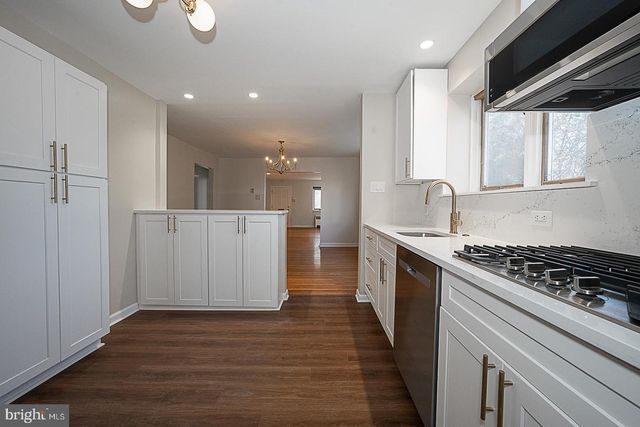 1457 MANOA RD, Wynnewood, PA 19096