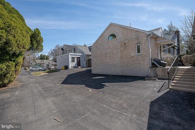 1457 MANOA RD, Wynnewood, PA 19096