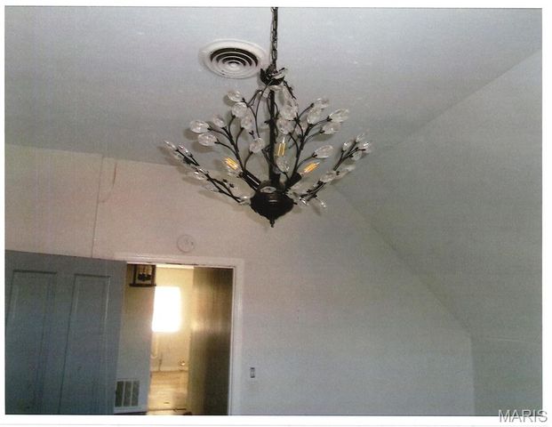 815 S CHARLES Street, Belleville, IL 62220