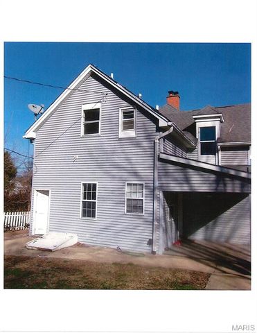 815 S CHARLES Street, Belleville, IL 62220