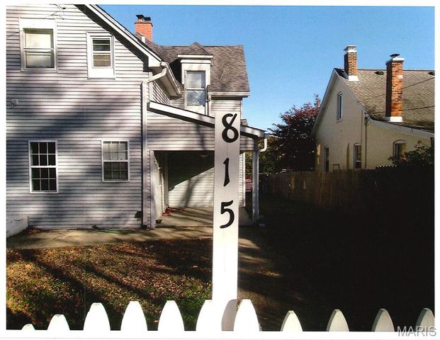 815 S CHARLES Street, Belleville, IL 62220