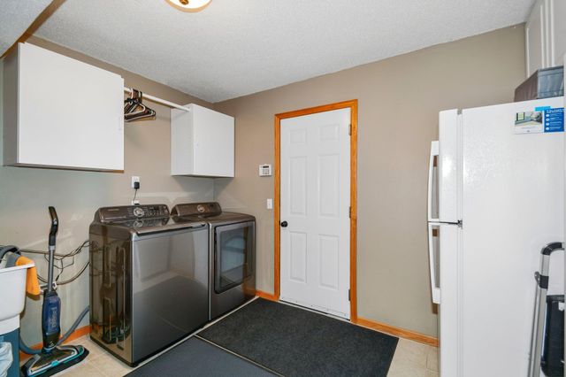 16218 Parkview Drive SE, Prior Lake, MN 55372