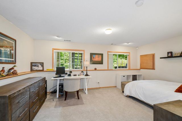 16218 Parkview Drive SE, Prior Lake, MN 55372