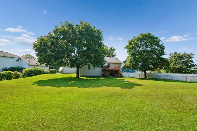 16218 Parkview Drive SE, Prior Lake, MN 55372