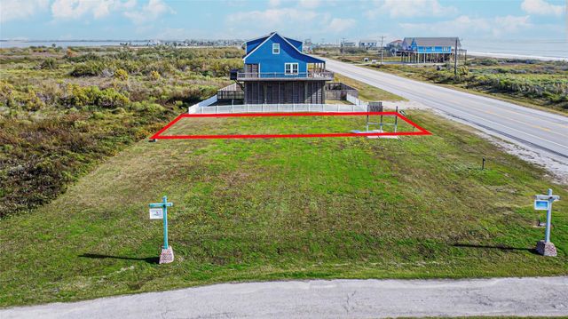 1745 Hwy 87, Gilchrist, TX 77617