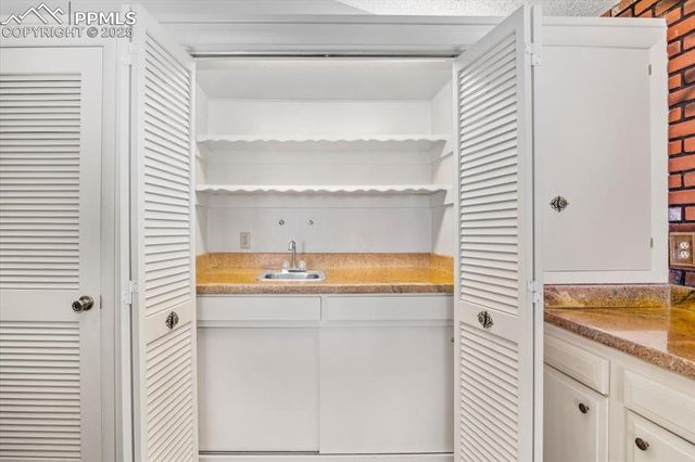 1404 Gold Camp Road, Colorado Springs, CO 80906