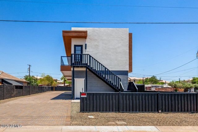 1725 W SHERMAN Street B, Phoenix, AZ 85007