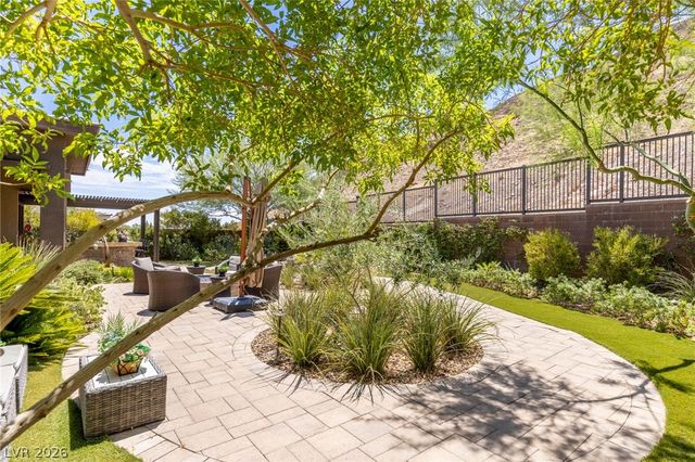 10167 Copper Edge Road, Las Vegas, NV 89148