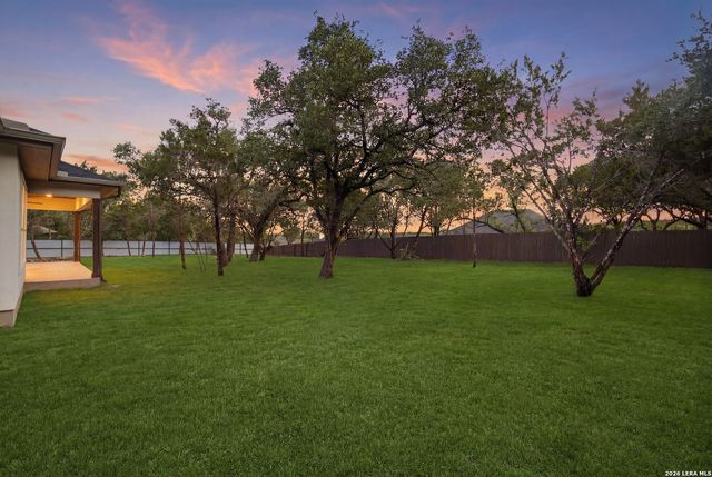 1316 Spruce Ln, Fischer, TX 78623