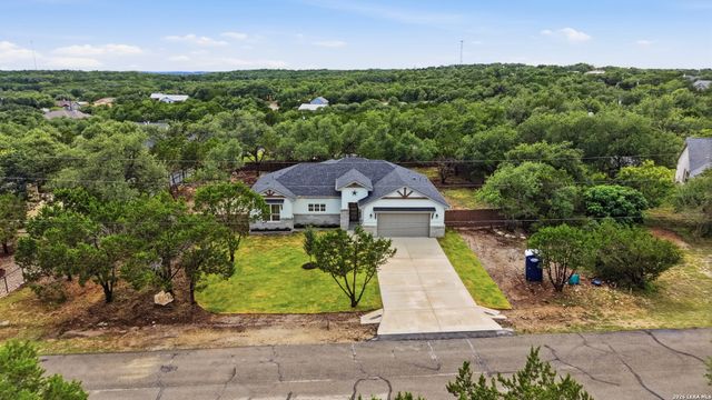 1316 Spruce Ln, Fischer, TX 78623