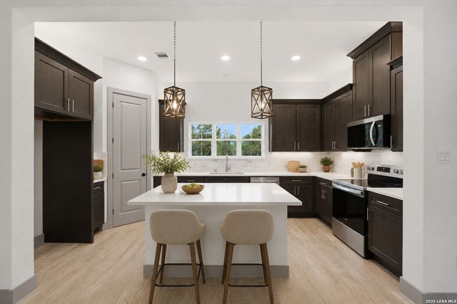 1316 Spruce Ln, Fischer, TX 78623
