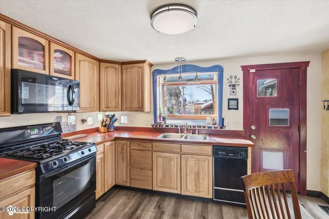 3208 Oregon Drive, Anchorage, AK 99517