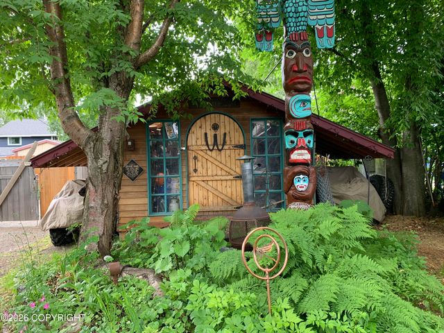 3208 Oregon Drive, Anchorage, AK 99517