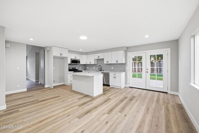 3497 Delilah Street, Simi Valley, CA 93063