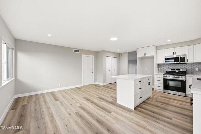 3497 Delilah Street, Simi Valley, CA 93063