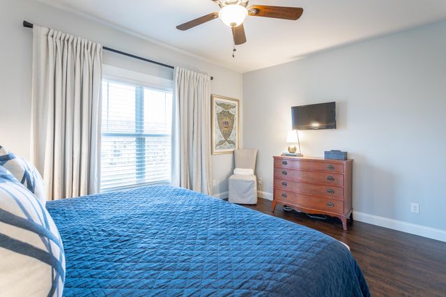 2105 E 12th Street, Chattanooga, TN 37404