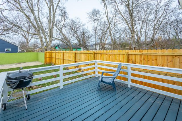 2105 E 12th Street, Chattanooga, TN 37404