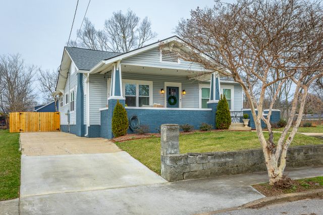 2105 E 12th Street, Chattanooga, TN 37404