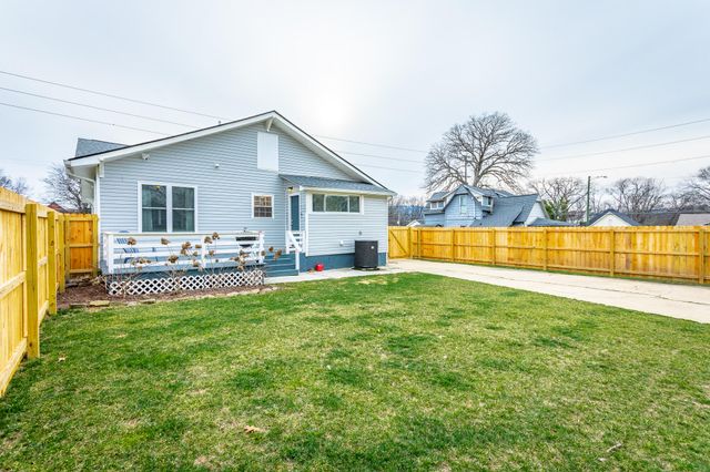 2105 E 12th Street, Chattanooga, TN 37404