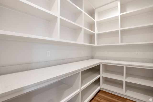 298 N AMBER LN, Layton, UT 84041