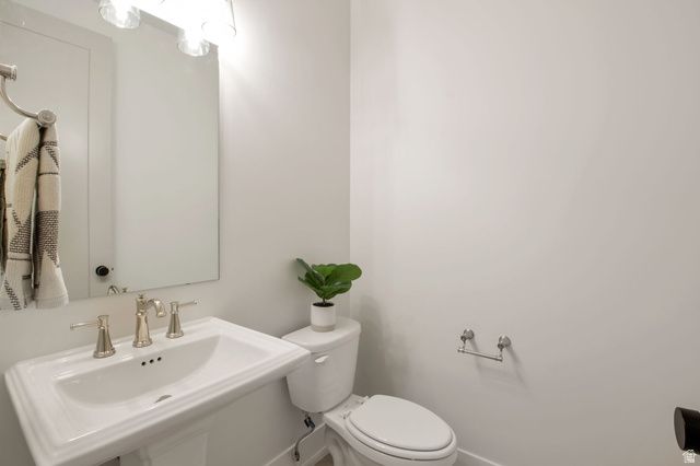 298 N AMBER LN, Layton, UT 84041