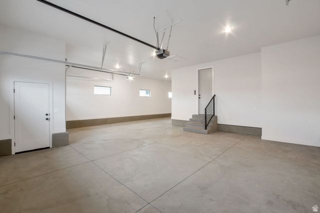 298 N AMBER LN, Layton, UT 84041