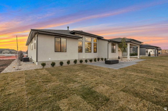 298 N AMBER LN, Layton, UT 84041