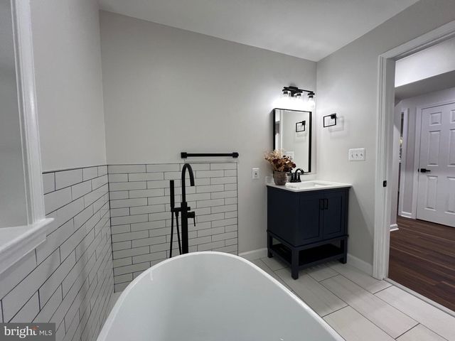 9753 MOOR GREEN, Manassas, VA 20112