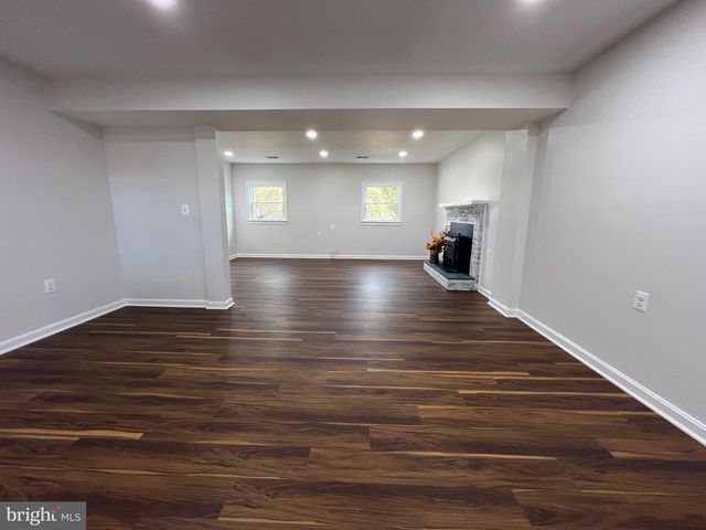9753 MOOR GREEN, Manassas, VA 20112
