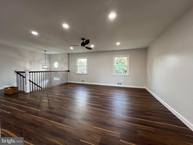 9753 MOOR GREEN, Manassas, VA 20112