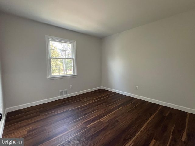9753 MOOR GREEN, Manassas, VA 20112