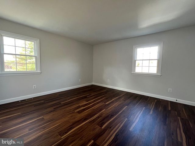 9753 MOOR GREEN, Manassas, VA 20112