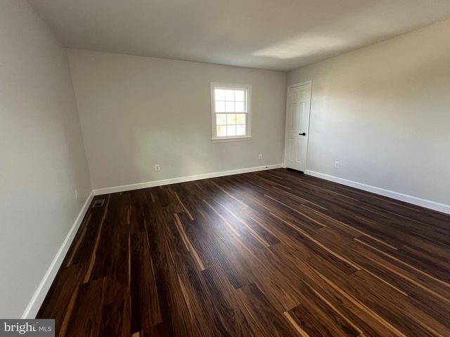 9753 MOOR GREEN, Manassas, VA 20112