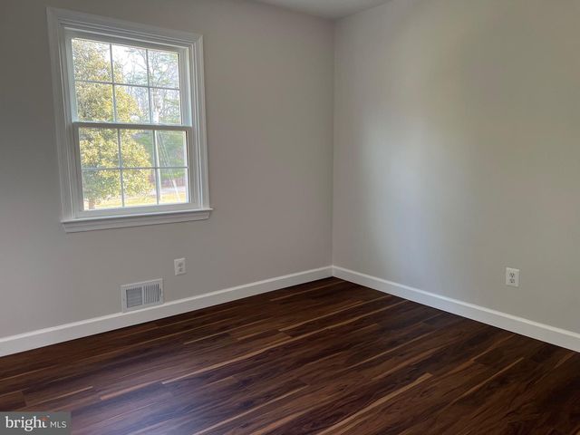 9753 MOOR GREEN, Manassas, VA 20112