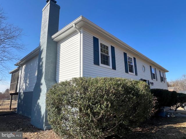 9753 MOOR GREEN, Manassas, VA 20112