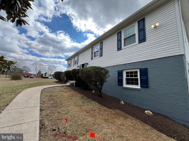 9753 MOOR GREEN, Manassas, VA 20112