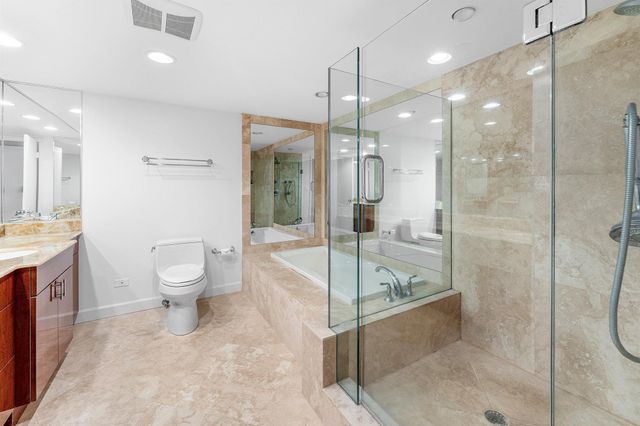 5070 N Ocean Drive 3b, Singer Island, FL 33404