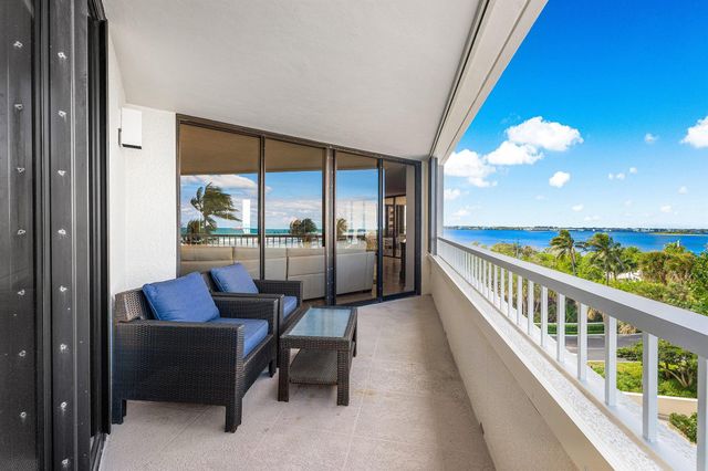 5070 N Ocean Drive 3b, Singer Island, FL 33404