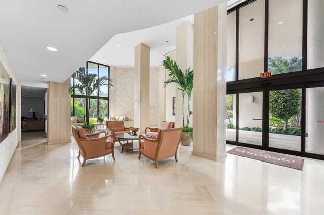 5070 N Ocean Drive 3b, Singer Island, FL 33404