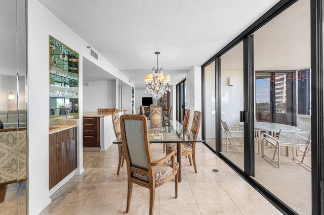 5070 N Ocean Drive 3b, Singer Island, FL 33404