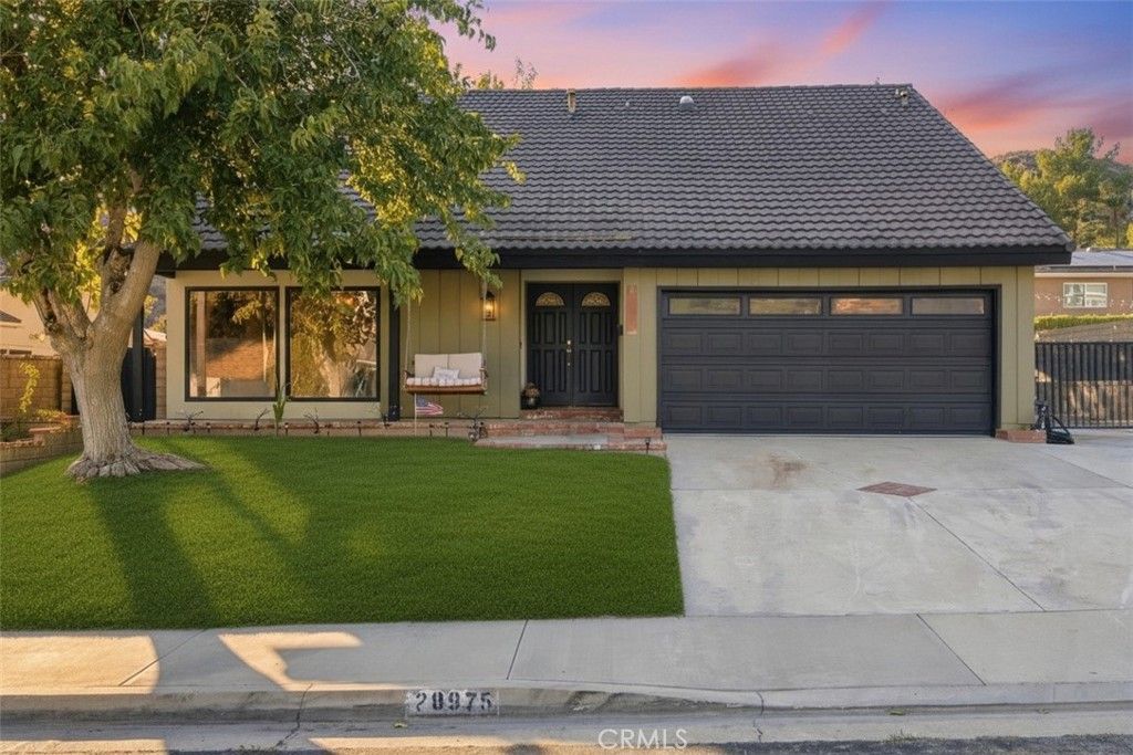 28975 Lotusgarden, Canyon Country, CA 91387 — exterior