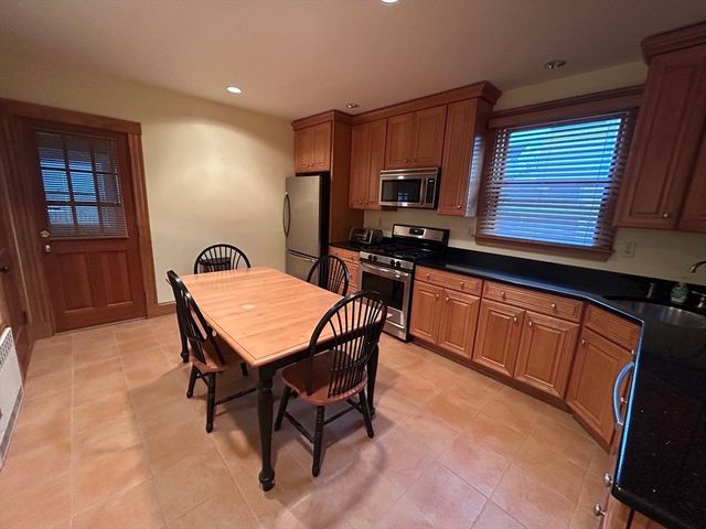 87 Woods Ave 1, Somerville, MA 02144