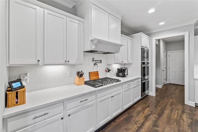 1026 Montrose Way, Hoschton, GA 30548