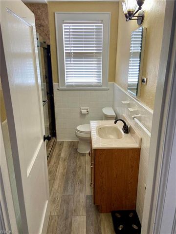 202 Porter RD, Portsmouth, VA 23707