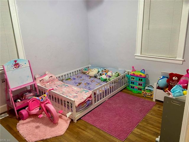 202 Porter RD, Portsmouth, VA 23707